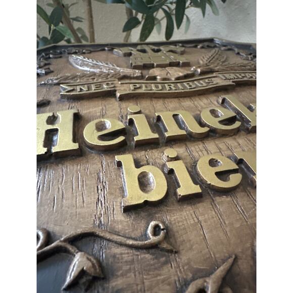 Heineken Bieren Wall Plaque Beer Sign "Nec Pluribus Impar" Faux Wood 12.5" x 11” - Picture 4 of 13